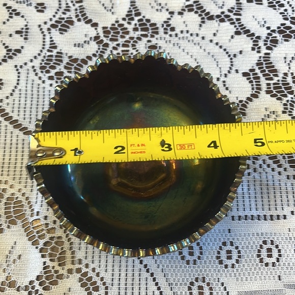 Fenton footed glass dish with 🍃 imprints - Picture 5 of 6